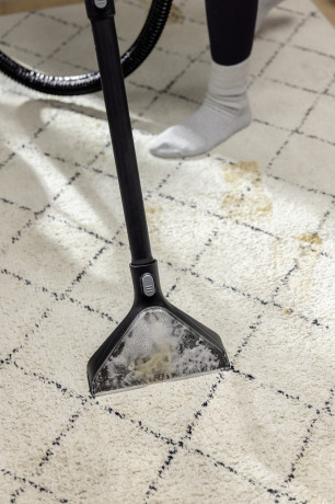 KARCHER SE 5 KOLTUK VE HALI YIKAMA MAKINESI