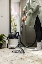 KARCHER SE 5 KOLTUK VE HALI YIKAMA MAKINESI